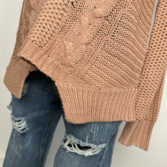 Women’s sweater. Relaxed, Cable knit. - Picture 6 of 8